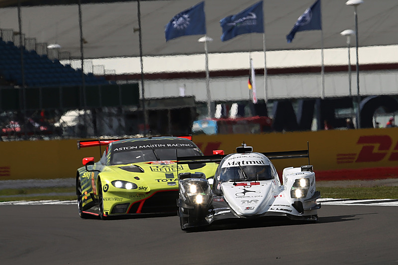 ブルーノ・セナ/グスタボ・メネゼス/ノーマン・ナト組のレベリオン R13 1号車