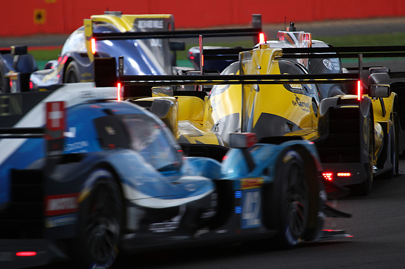 LMP2クラスの争い