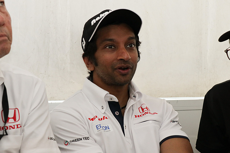 ナレイン・カーティケヤン選手