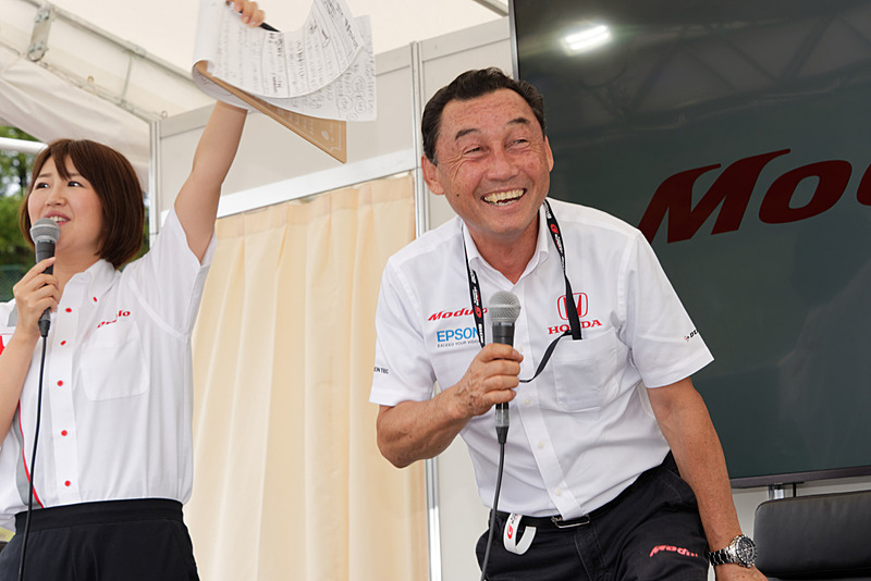 64号車 Modulo Epson NSX-GTの中嶋悟総監督