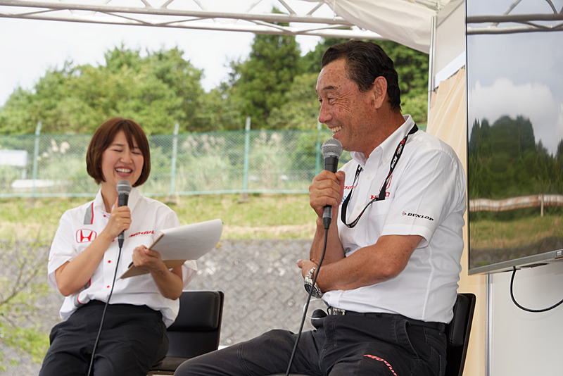 運転好きが高じて、その延長でF1ドライバーになってしまったのだとか