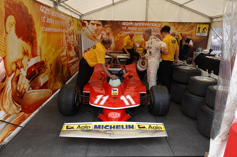 コースへの移動の準備を始める