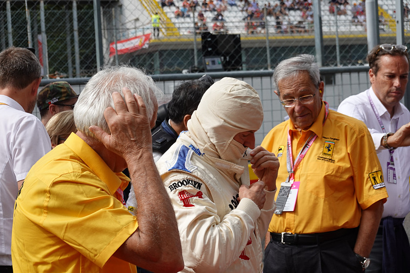 バラクラバを装着