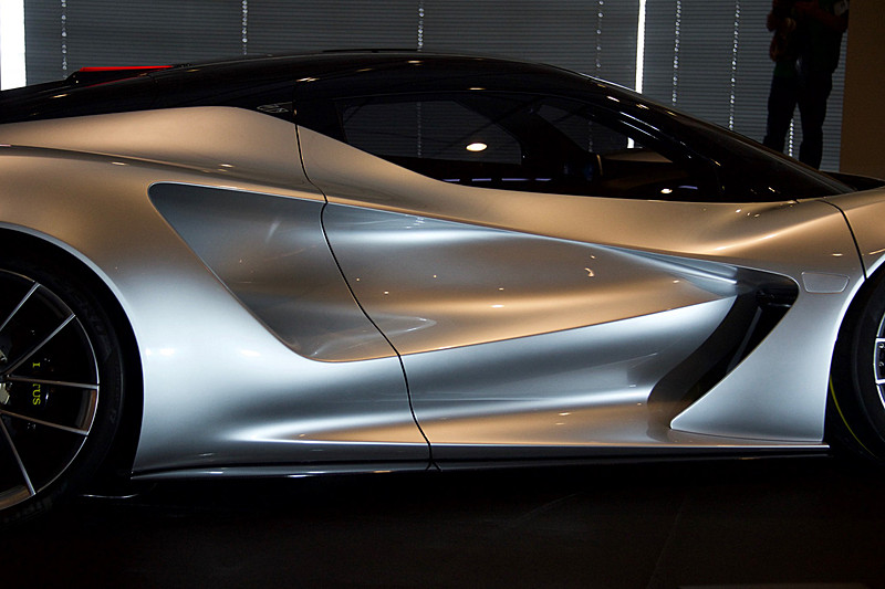 エアフローを活用するポロシティ（多孔性）コンセプトを採用