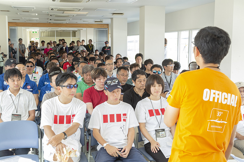 ドライバーズミーティング