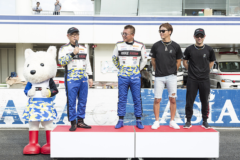 こちらはトヨタイムズ。豊田章男氏は「Be a driver.」を連呼し、「宣伝に使っていいですよ」と言っていた