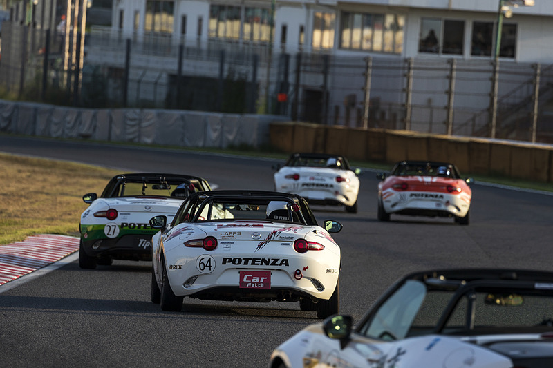 岡本氏になり、燃費を気にしながら飛ばしていく