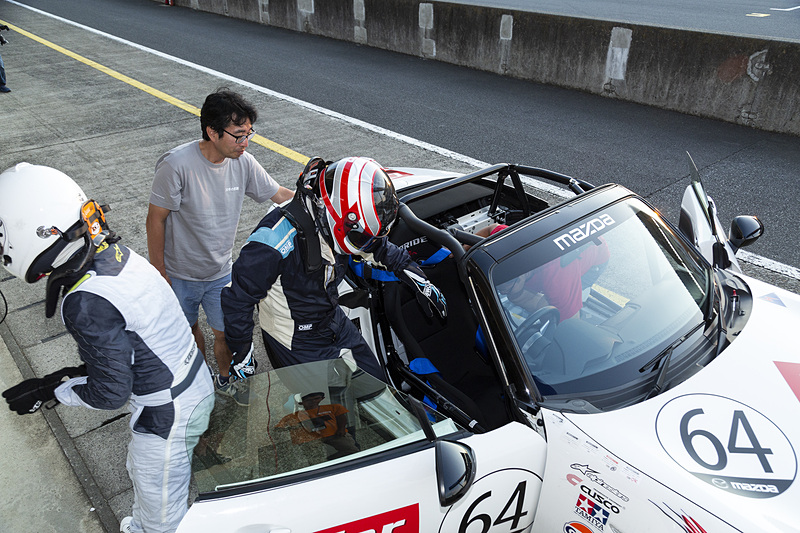 3人目の石川氏に交代