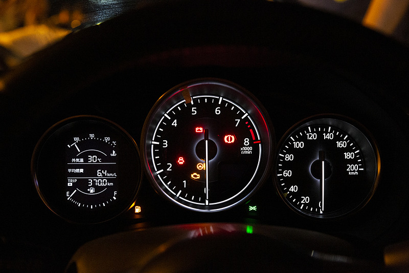 燃費は6.4km/Lで走りきった。燃料計は“E”に張り付いている