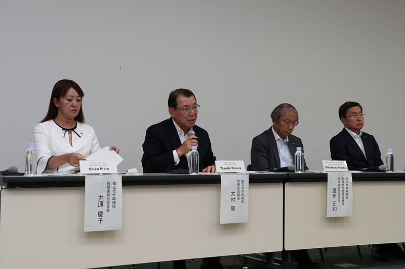 日産自動車本社にて行なわれた記者会見