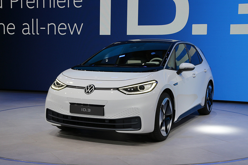 ID.3のボディサイズは4261×1809×1552mm（全長×全幅×全高）、ホイールベースは2765mm