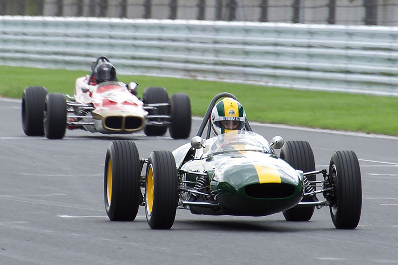 新旧ロータス車がサーキットで走行を披露した「JAPAN LOTUS DAY 2019」