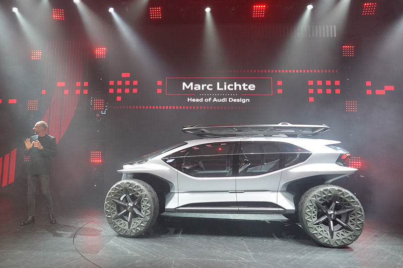 プレスカンファレンスを実施