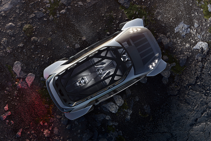 「アウディ ライトパス ファインダー」と呼ばれるドローンや、大型の懐中電灯のような形をした光源の「アウディ ライトコンパニオン」を装備する