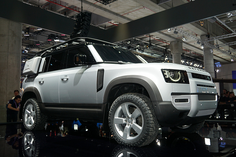 アクセサリー装着モデル。それぞれ特徴のある厳選したオプションや機能を盛り込んだ4種類のアクセサリーパックを用意する