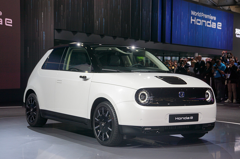 フランクフルトショー 2019で新型EV（電気自動車）「Honda e」量産モデルを公開