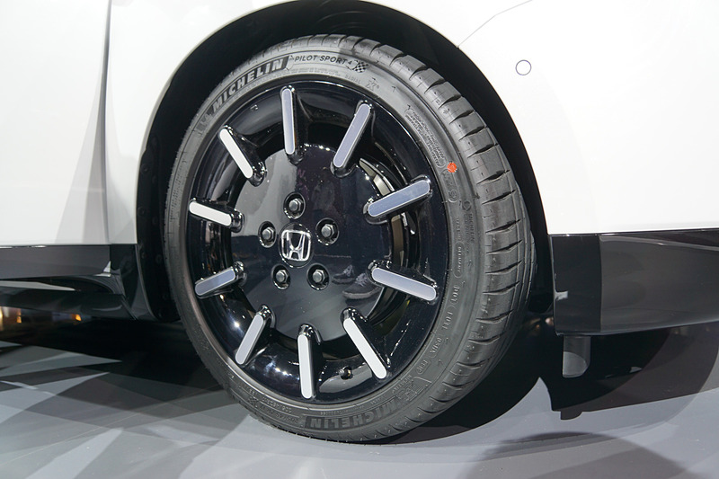 タイヤはミシュランを採用