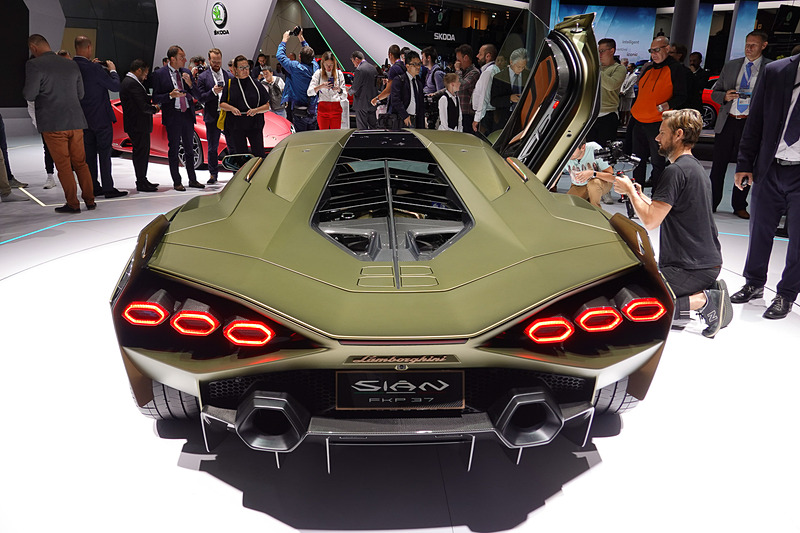 ランボルギーニ シアン