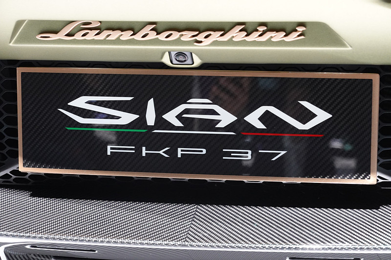 車名のSian（シアン）は「稲妻の閃光」を意味するイタリア ボローニャ地方の言葉