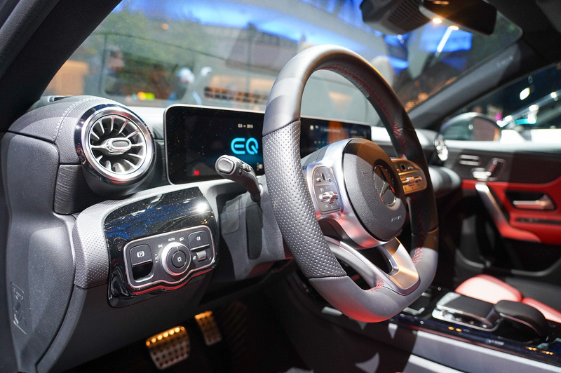 ハンドルまわり