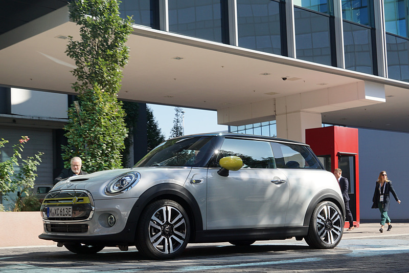 MINIの新型EV「MINI Cooper S E」