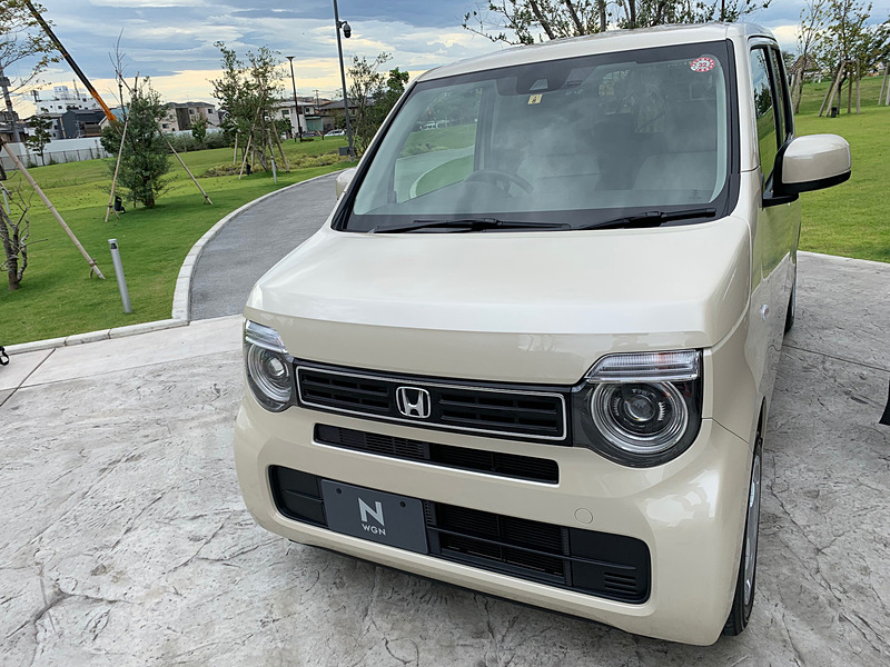 四角いがシンプルで好感が持てる新しい「N-WGN」