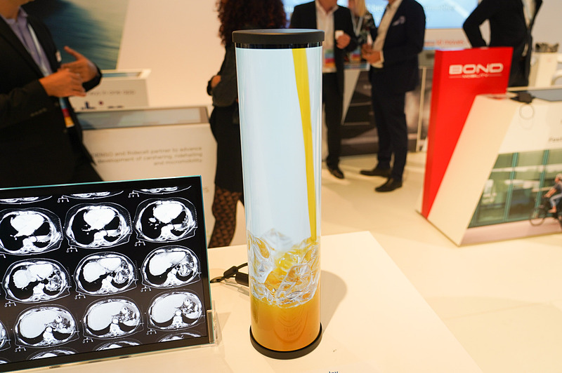 円柱型ディスプレイ