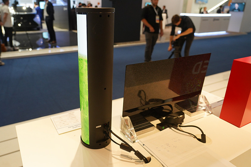 円柱型ディスプレイ