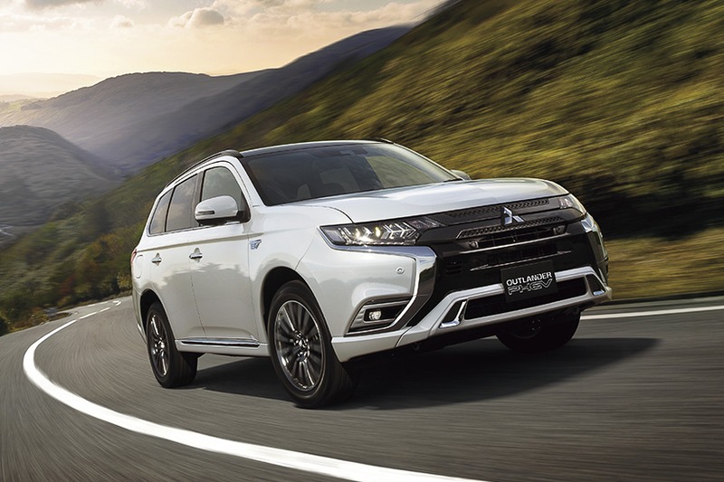 アウトランダーPHEVを一部改良