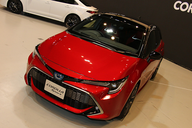 新型カローラ＆カローラ ツーリングの発売と合わせて一部改良した「カローラ スポーツ」