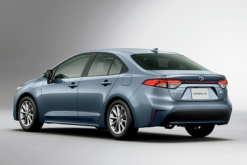 新型カローラ