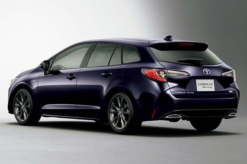 新型「カローラ ツーリング」