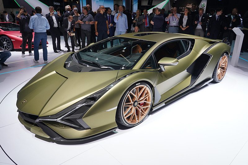 フランクフルトショー 2019で初公開されたランボルギーニの新型ハイブリッドモデル「シアン」