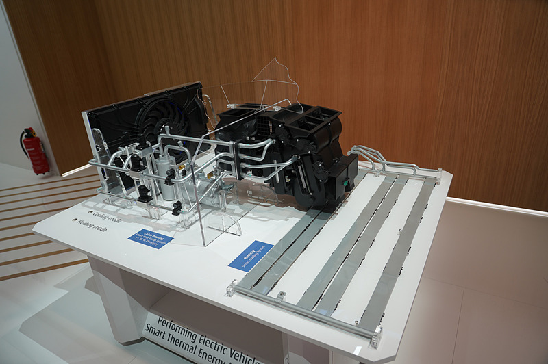 ヴァレオブースに展示されていたバッテリー冷却システム