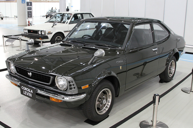 2代目カローラにはレビンの名が付いた高性能版が登場、TE27型