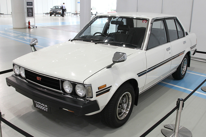 4代目カローラは、豊田章男氏のはじめての愛車でもあるスポーティグレードの1600GTを展示
