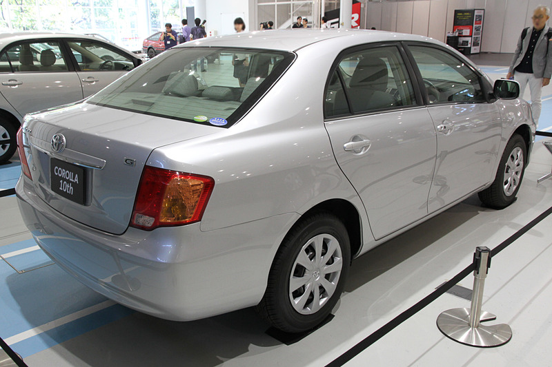 10代目カローラは「アクシオ」のサブネームが付いた