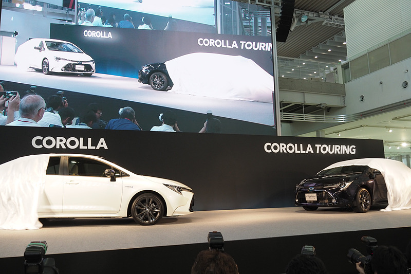新型カローラ、カローラ ツーリングをアンベール