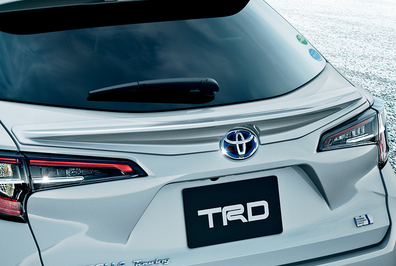 テールゲートスポイラー（カローラ ツーリング用）：