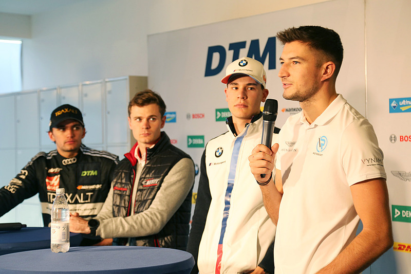 金曜日の午後に行なわれたルーキーの会見。左からピエトロ・フィッツパルディ、ジョナサン・アバディン、シェルドン・ファンデルリンデ、ジェイク・デニス