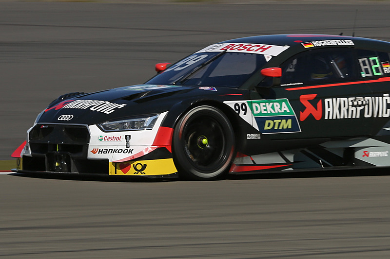 ニコ・ミューラーの後退で2位を走行するマイク・ロッケンフェラー