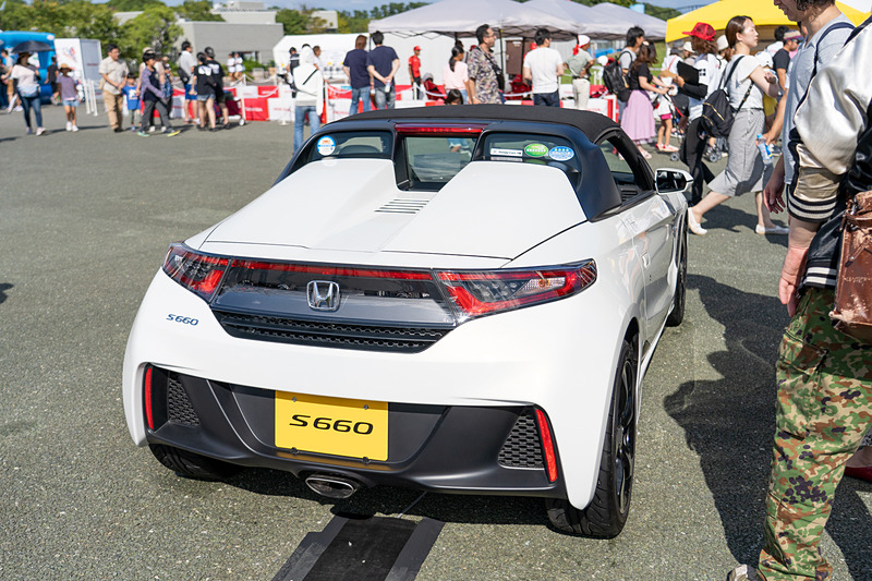 たくさんのホンダ車がずらり