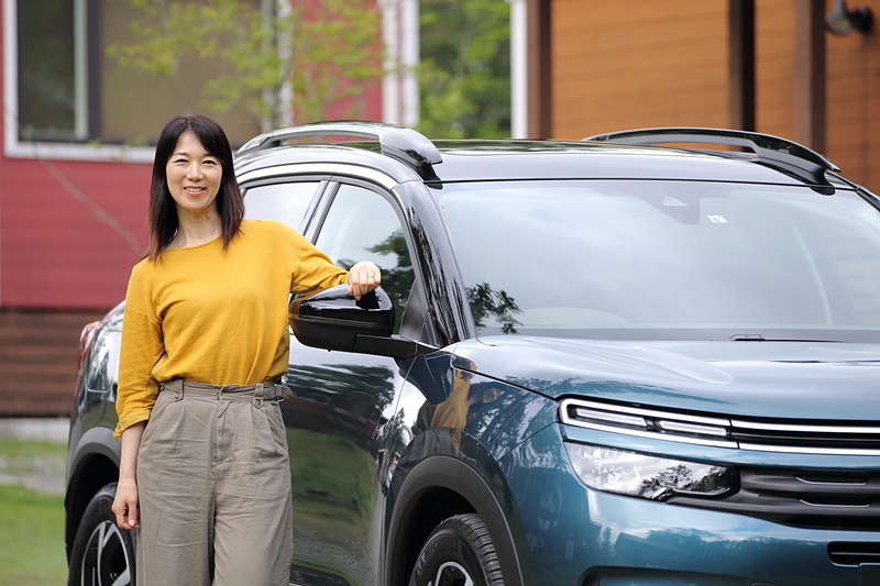まるも亜希子がシトロエン初のSUV「C5 エアクロス SUV」「C3 エアクロス SUV」に試乗