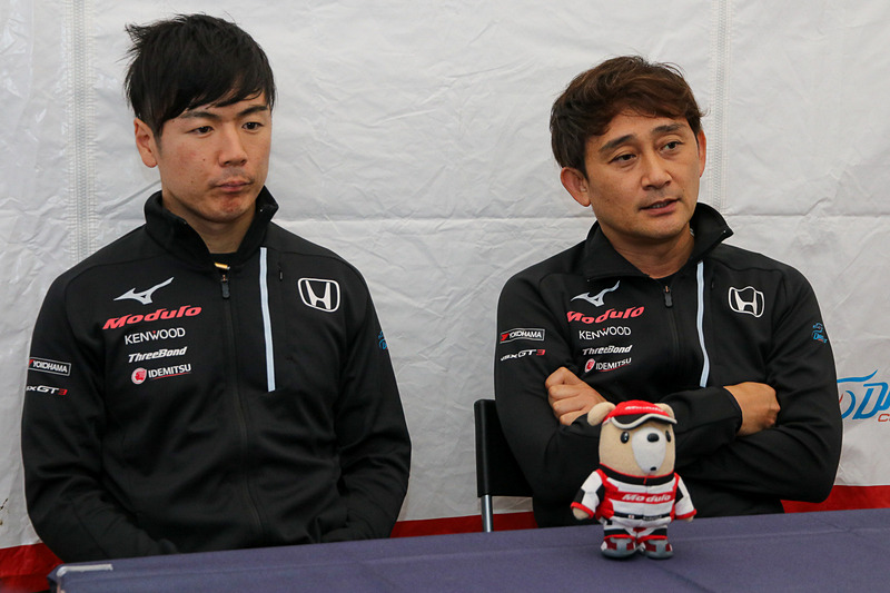 大津弘樹選手（左）と道上龍選手（右）