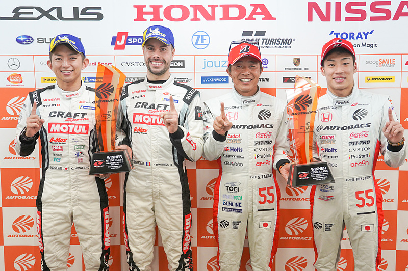 左からフレデリック・マコヴィッキ選手、平手晃平選手、高木真一選手、福住仁嶺選手