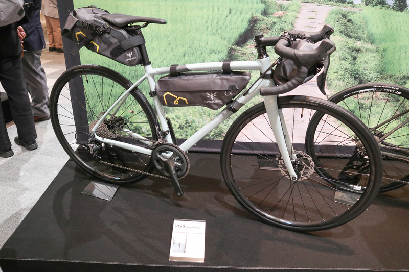 フレーム単体のほか、コンポーネント違いがある