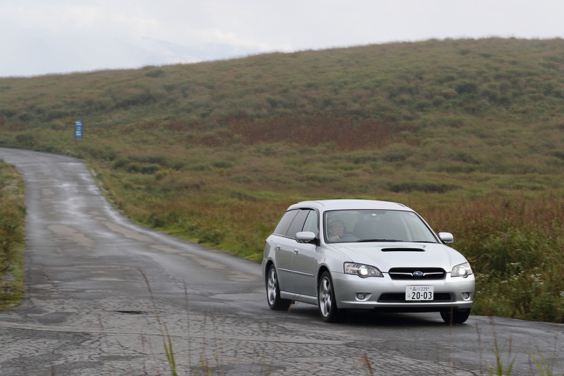 ビーナスラインのツイスティなワインディングを小気味よく走る