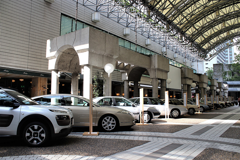 カラヤン広場に並べられたヒストリックモデル