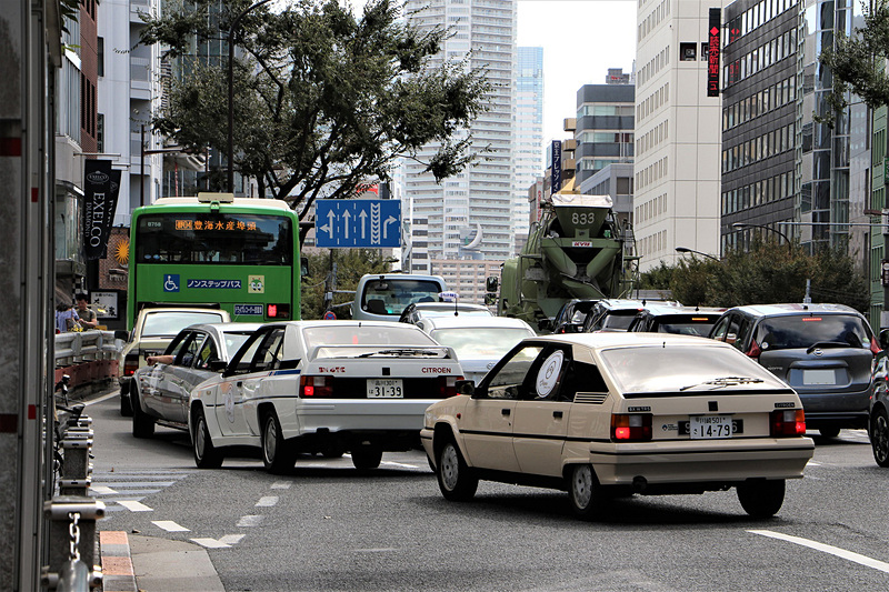 シトロエン BX4TCとBX16TRSたち。銀座通りにて