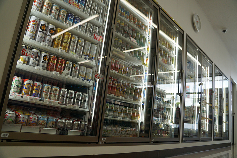 セブン-イレブン事業のCO2排出量は、店舗運営の電力消費分で9割を占めるという